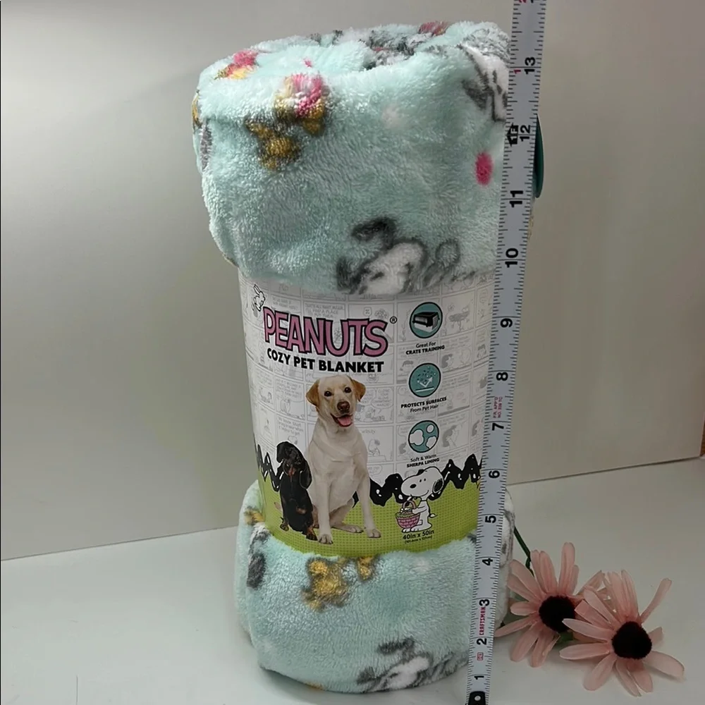 Peanuts Snoopy Pet Blanket 40”x50” soft and cozy cute Easter design NWT!